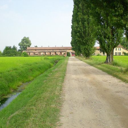 Agriturismo Cascina Mora Pavia Kültér fotó