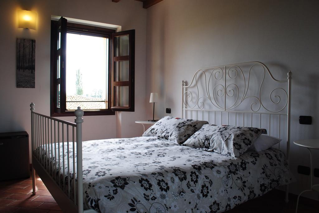 Agriturismo Cascina Mora Pavia Szoba fotó